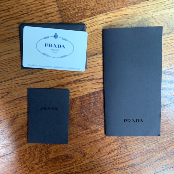 Prada bag - Picture 7 of 8